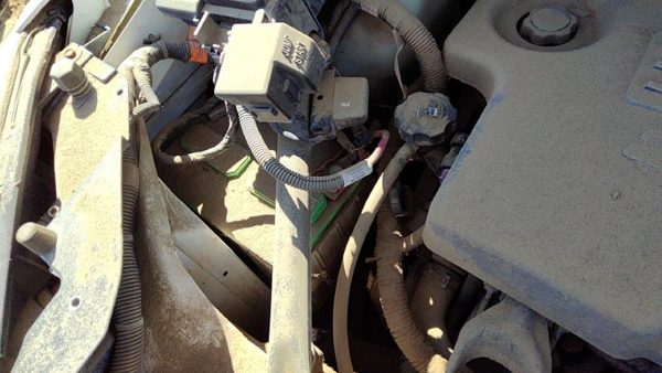 2005-2008 Chevy Uplander Complete Battery Box Mount Tray With Hold Down Oem 3.9L — photo 3