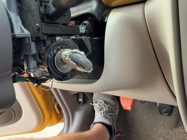 01-05 Pt Cruiser Ignition Switch Assembly With Key Complete Electrical Oem — photo 1