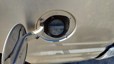 1999-2002 Ford Expedition Fuel Filler Neck Assembly With Gas Cap Oem Xl1Z9034Aa