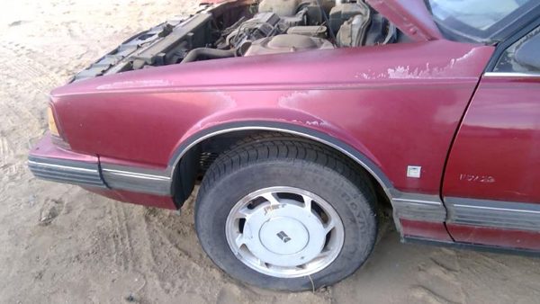 1990 Olds Eighty-eight 88 Fender LH Eighty Eight Red — photo 2