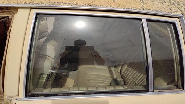 1980-1984 Cadillac Deville Driver Left Rear Side Window Door Glass Oem Back — photo 2