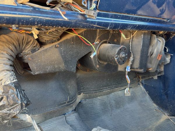 1967-1972 Ford F250 Complete Heater Box Housing Behind Dash Oem — photo 3