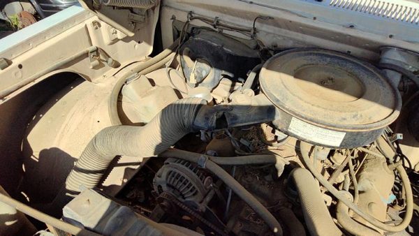 82-84 Dodge D350 Complete Air Intake Cleaner Filter Box Housing With Tube 5.9L — photo 1