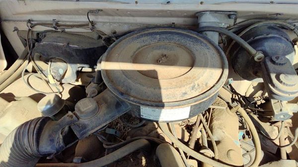 82-84 Dodge D350 Complete Air Intake Cleaner Filter Box Housing With Tube 5.9L — photo 2