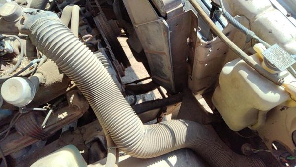 82-84 Dodge D350 Complete Air Intake Cleaner Filter Box Housing With Tube 5.9L — photo 6