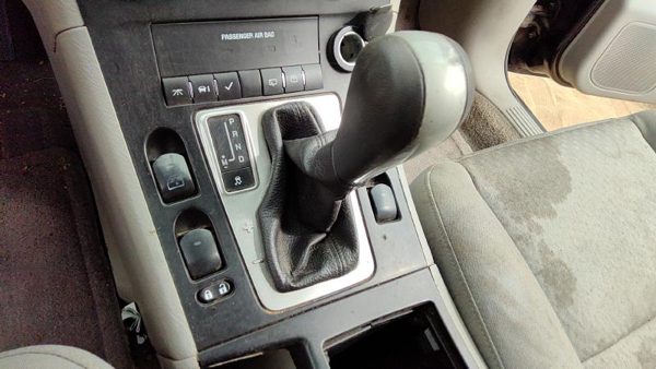 07 Grand Vitara Xl-7 Floor Shifter Lever Assembly Shift Unit Automatic Transmiss — photo 1