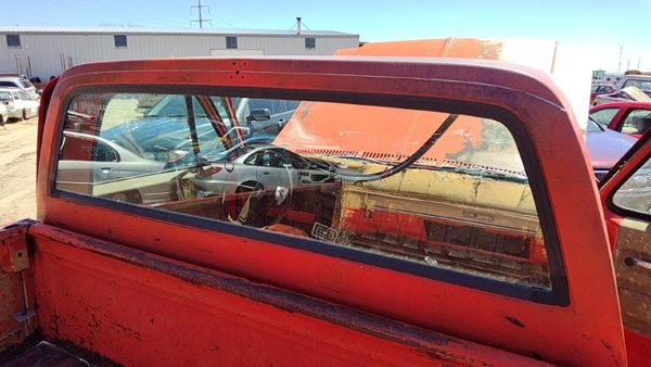 1973-1987 Chevy Silverado K10 Back Glass Rear Window Oem 363107 — photo 2