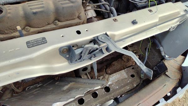 1996-2000 Chrysler Town & Country Hood Latch Assembly With Bracket Oem 04860194 — photo 4