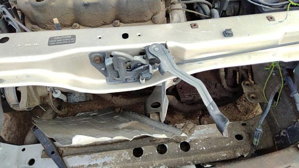 1996-2000 Chrysler Town & Country Hood Latch Assembly With Bracket Oem 04860194 — photo 1