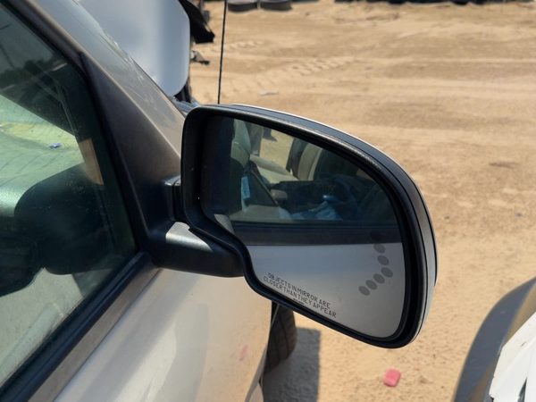 03-06 Suburban 1500 Passenger Right Power Side Mirror Door Silver Birch 59U — photo 8