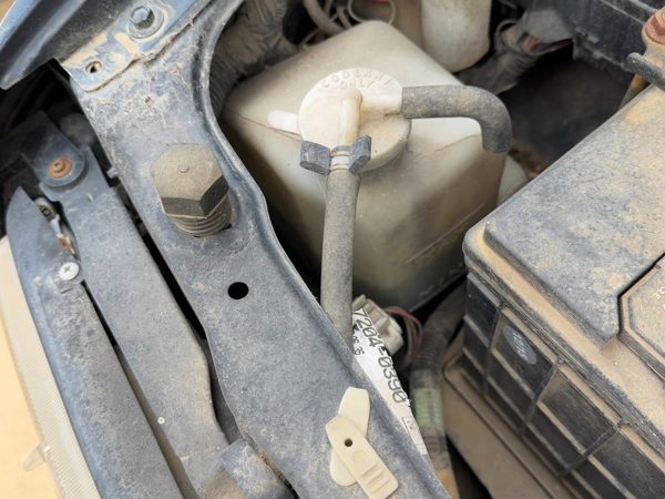 1998-2004 Isuzu Rodeo Coolant Reservoir Radiator Overflow Tank Bottle Oem 3.2L — photo 2