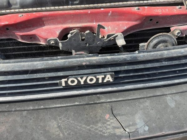 1987-1988 Toyota Fx Front Grille Assembly Oem 5310102020E1 — photo 4