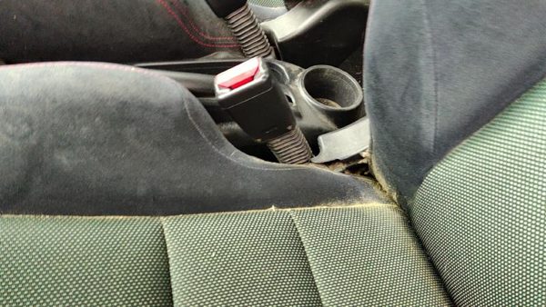 2002-05 Civic Hatchback Si Driver Left Front Seat Belt Buckle Receiver Black Bk — photo 2