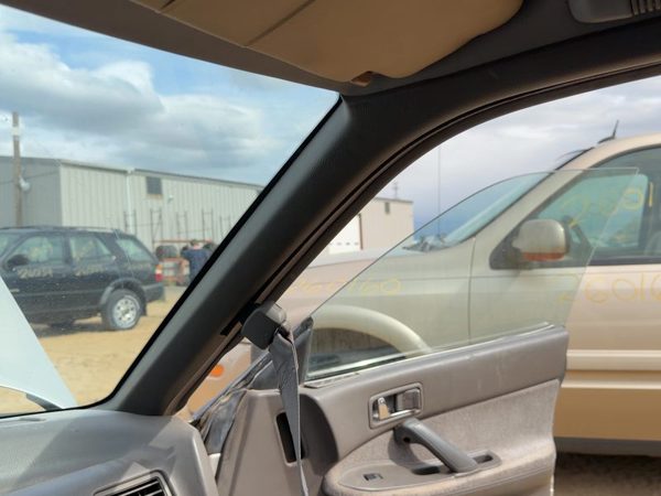 90-94 Subaru Legacy Passenger Right A Pillar Trim Windshield Post Panel Oem Gray — photo 2