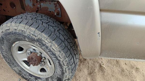 99-07 Silverado 2500 Driver Left Rear Wheel Flare Moulding Oem Back Pewter 11U — photo 2