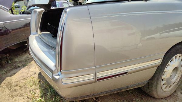 1997-99 Cadillac Deville Rear Bumper Cover Assembly Oem Back 46A Beige 25674172 — photo 2