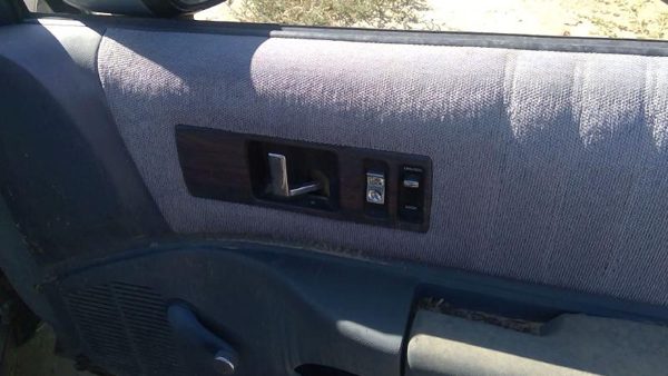 1991 Chevy Caprice Passenger Right Front Inside Door Trim Panel Only Oem Blue — photo 4