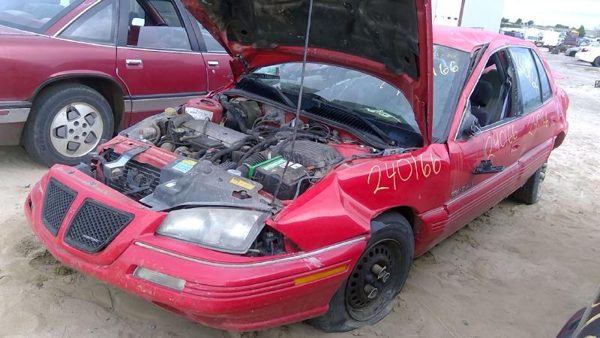 1994 Pontiac Grand — vehicle photo 1