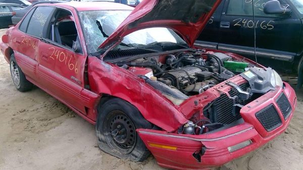 1994 Pontiac Grand — vehicle photo 7