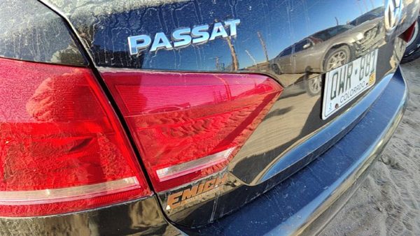 2012-2015 Vw Passat Driver Left Inner Tail Light Brake Lamp Oem Rear 561945093C — photo 1