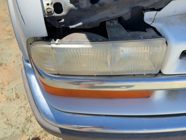 1998-2005 Chevy S10 Blazer Passenger Right Head Light Oem Front Lamp 16526218 — photo 3
