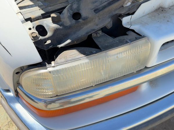 1998-2005 Chevy S10 Blazer Passenger Right Head Light Oem Front Lamp 16526218 — photo 1