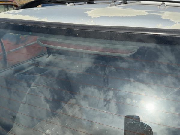 1990-1991 Subaru Legacy Third Brake Light Middle Lamp Oem 84701Aa010Bi — photo 3