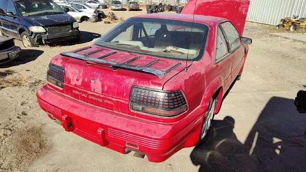 1993 Pontiac Grand Prix — vehicle photo 3