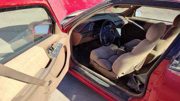 1993 Pontiac Grand Prix — vehicle photo 5