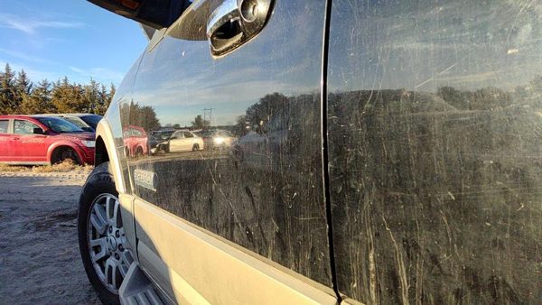 2008 Ford Expedition Front Door LH Ua Black — photo 6