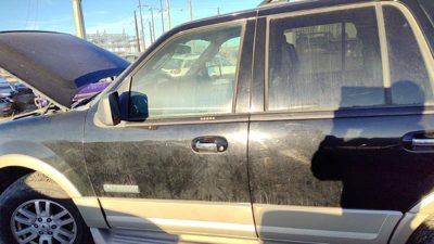 2008 Ford Expedition Front Door LH Ua Black