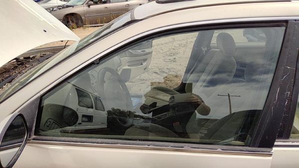 2000-2001 Nissan Maxima Driver Left Front Side Window Door Glass Oem 803012Y963 — photo 3
