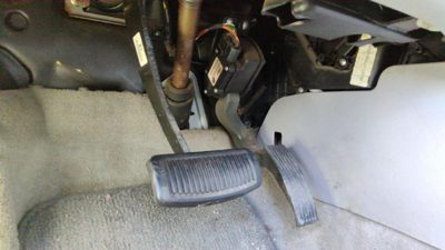 2006-2010 Hyundai Sonata Gas And Brake Pedal Assembly Automatic Transmission