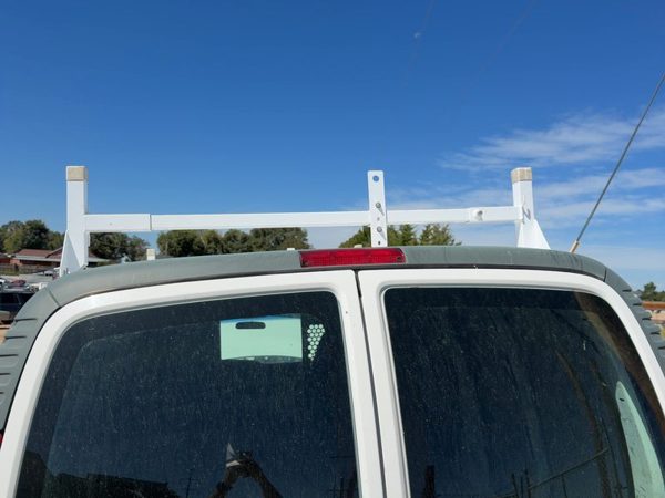 1996-2002 Chevy Express 2500 Third Brake Light Middle Lamp Oem — photo 1