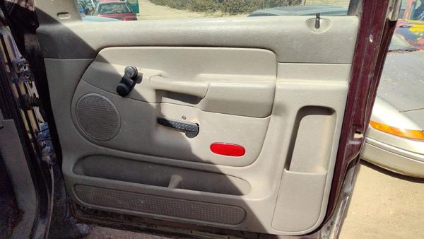 03-05 Ram 2500 Passenger Right Front Door Trim Panel Manual Windows Taupe L5 — photo 1