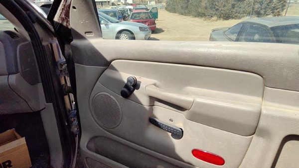 03-05 Ram 2500 Passenger Right Front Door Trim Panel Manual Windows Taupe L5 — photo 4
