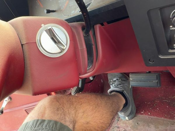1991 Dodge Dakota Steering Column Trim Collar Clamshell Red OEM 5AA01HC5 — photo 1