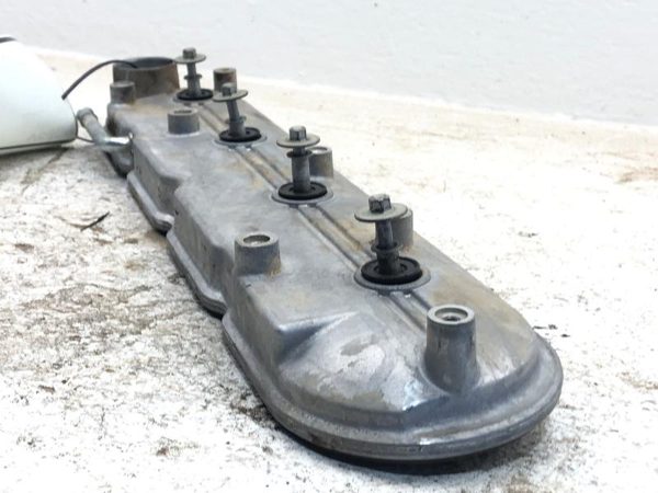 1999-2008 Chevy Silverado 1500 Right Valve Cover With Bolts Oem 12570428 — photo 2