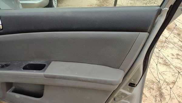 08-09 Sentra Passenger Right Front Door Trim Panel With Switches Charcoal W — photo 4