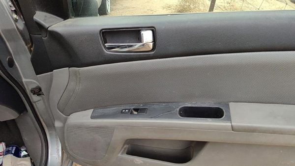 08-09 Sentra Passenger Right Front Door Trim Panel With Switches Charcoal W — photo 6