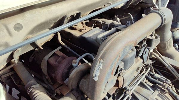 92-98 Isuzu Npr Valve Cover Oem 4Bd2 3.9L — photo 3