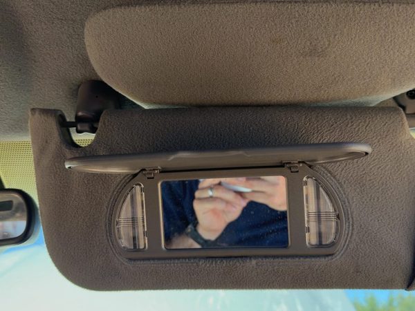 2005 Cadillac Deville Sun Visor RH Gray 142 — photo 8