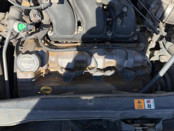 2005-2006 Ford Escape Front Valve Cover Oem 3.0L 3F1Z6582Ce — photo 3