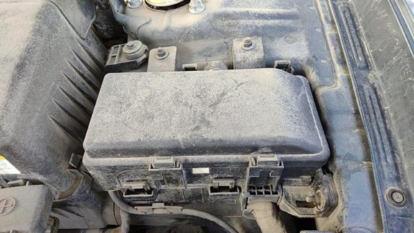 2006-2010 Hyundai Sonata Engine Fuse Box Power Distribution Panel Oem 3.3L — photo 2