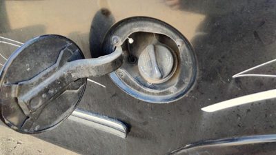 1997-1998 Ford F150 Fuel Filler Neck Assembly With Gas Cap Oem F75z9034la