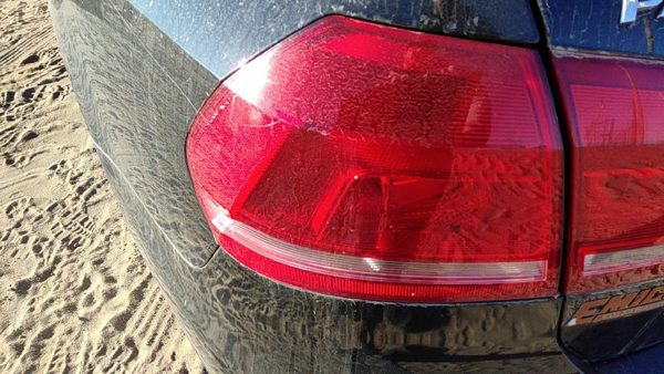 2012-2015 Vw Passat Driver Left Outer Tail Light Brake Lamp Oem Rear 561945095H — photo 1
