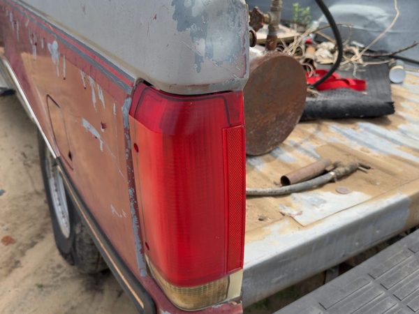 1987-1996 Ford F150 Driver Left Tail Light Brake Lamp Oem Rear E7Tz13405A — photo 2