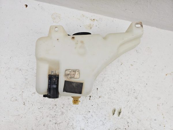 90-97 Town Car Windshield Washer Fluid Reservoir With Pump Oem Wiper Tank — photo 13