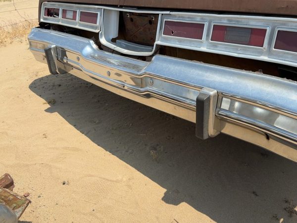 1974-1976 Chevy Impala Chrome Rear Bumper With Mount Brackets Oem 00339260 — photo 2