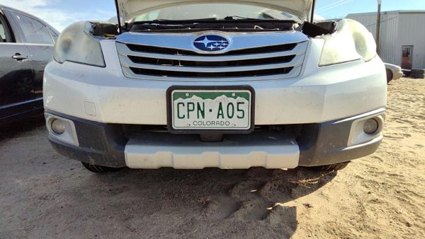 2010-2012 Subaru Legacy Outback Front Bumper Cover Assembly Oem 7J Satin White — photo 1